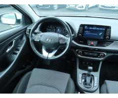 Hyundai i30 1.6 CRDi 85kW - 9