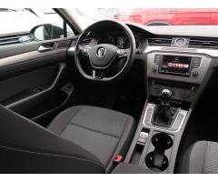 Volkswagen Passat 1.6 TDI 88kW - 9