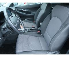 Hyundai i30 1.6 CRDi 85kW - 16