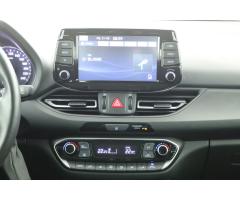 Hyundai i30 1.5 T-GDI MHEV 117kW - 16