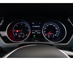 Volkswagen Touran 2.0 TDI 110kW - 17