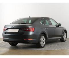 Škoda Superb 1.8 TSI 132kW - 7