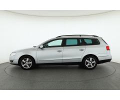 Volkswagen Passat 2.0 TDI 103kW - 4