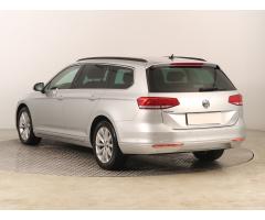 Volkswagen Passat 2.0 TDI 110kW - 5