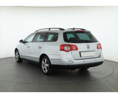 Volkswagen Passat 2.0 TDI 103kW - 5