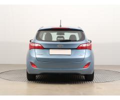 Hyundai i30 1.6 GDI 99kW - 6