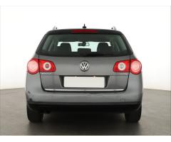 Volkswagen Passat 2.0 TDI 103kW - 6