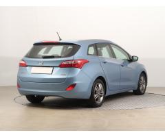 Hyundai i30 1.6 GDI 99kW - 7