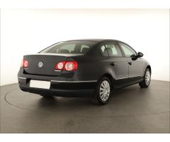 Volkswagen Passat 1.9 TDI 77kW - 7