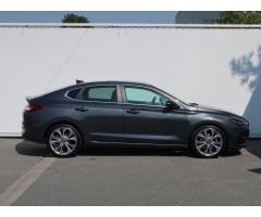 Hyundai i30 1.5 T-GDI MHEV 117kW - 8