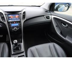 Hyundai i30 1.6 GDI 99kW - 11