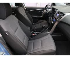 Hyundai i30 1.6 GDI 99kW - 12