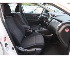 Nissan Qashqai 1.6 DIG-T 120kW - 12