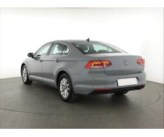 Volkswagen Passat 1.5 TSI 110kW - 5