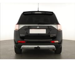 Mitsubishi Outlander 2.2 DI-D 110kW - 6