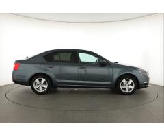 Škoda Octavia 1.6 TDI 85kW - 8