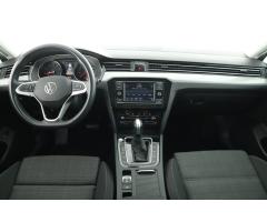 Volkswagen Passat 1.5 TSI 110kW - 9