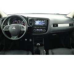 Mitsubishi Outlander 2.2 DI-D 110kW - 9