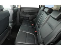 Mitsubishi Outlander 2.2 DI-D 110kW - 12