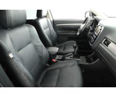 Mitsubishi Outlander 2.2 DI-D 110kW - 21