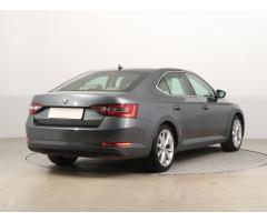 Škoda Superb 2.0 TDI 140kW - 7