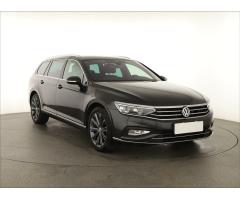 Volkswagen Passat 2.0 TDI 110kW - 1