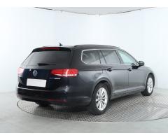 Volkswagen Passat 2.0 TDI 110kW - 7