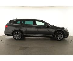 Volkswagen Passat 2.0 TDI 110kW - 8