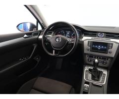 Volkswagen Passat 2.0 TDI 110kW - 9