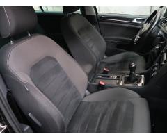 Volkswagen Golf 2.0 TDI 110kW - 12