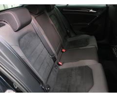 Volkswagen Golf 2.0 TDI 110kW - 13