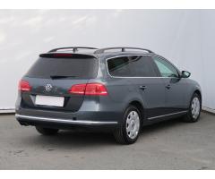 Volkswagen Passat 2.0 TDI 103kW - 7