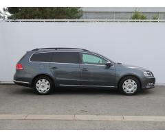 Volkswagen Passat 2.0 TDI 103kW - 8