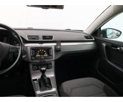 Volkswagen Passat 2.0 TDI 103kW - 11