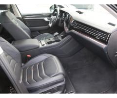 Volkswagen Touareg 3.0 TDI 170kW - 12