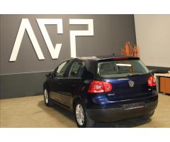 Volkswagen Golf 1,9TDI*Xenon*Serviska*Navi* - 9