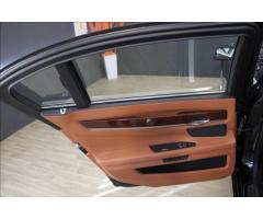 BMW Řada 7 750Li*Individual*FULL*TV* - 15