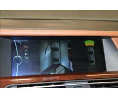 BMW Řada 7 750Li*Individual*FULL*TV* - 51