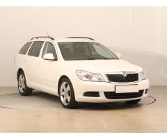 ŠKODA SUPERB COMBI 2.0TDI 140 LAURIN&K 4X4 DSG 7ST