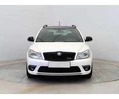 ŠKODA SUPERB COMBI 2.0TDI 140 LAURIN&K 4X4 DSG 7ST