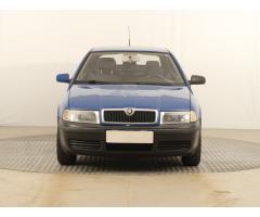 ŠKODA SUPERB COMBI 2.0TDI 140 LAURIN&K 4X4 DSG 7ST