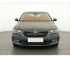 ŠKODA SUPERB COMBI 2.0TDI 140 LAURIN&K 4X4 DSG 7ST