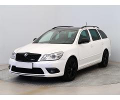 ŠKODA SUPERB COMBI 2.0TDI 140 LAURIN&K 4X4 DSG 7ST