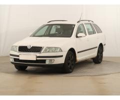 ŠKODA SUPERB COMBI 2.0TDI 140 LAURIN&K 4X4 DSG 7ST