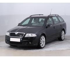 ŠKODA SUPERB COMBI 2.0TDI 140 LAURIN&K 4X4 DSG 7ST