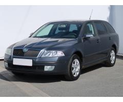 ŠKODA SUPERB COMBI 2.0TDI 140 LAURIN&K 4X4 DSG 7ST