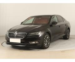 ŠKODA SUPERB COMBI 2.0TDI 140 LAURIN&K 4X4 DSG 7ST