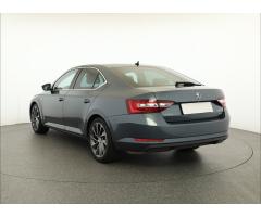 Škoda Superb 2.0 TDI 140kW - 5