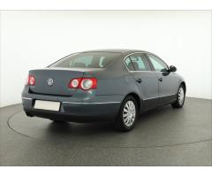 Volkswagen Passat 2.0 TDI 103kW - 7