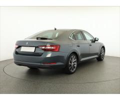 Škoda Superb 2.0 TDI 140kW - 7